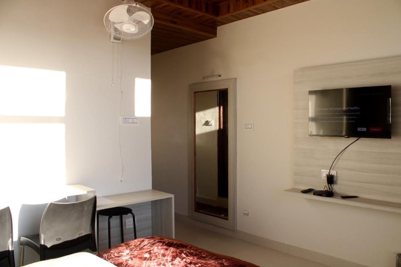 Him Aashrey B&B Homestay Shimla Eksteriør billede